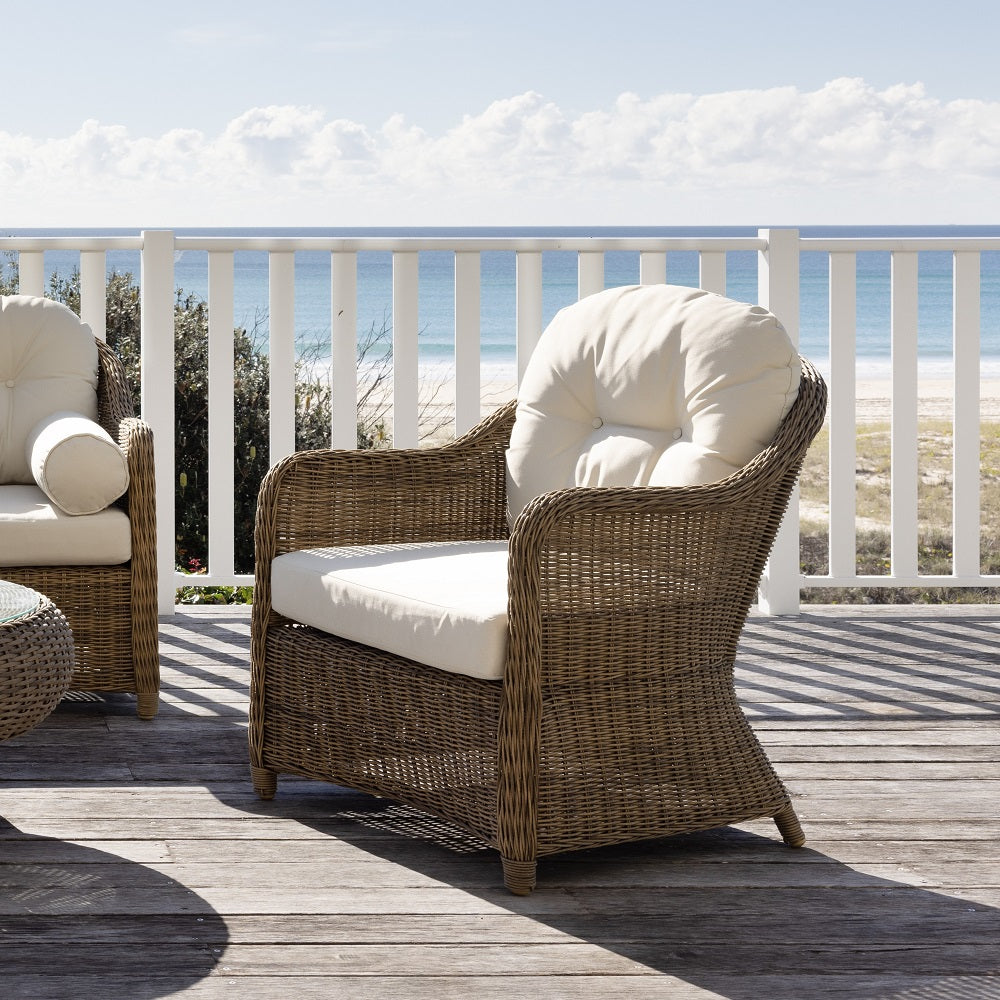 Plantation Outdoor Wicker 3+1+1 Lounge Set with Coffee Table