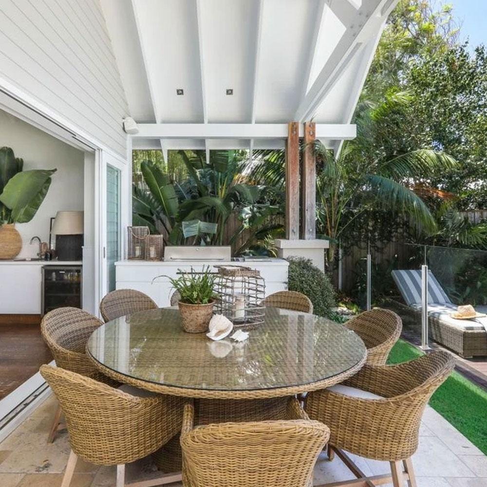 Plantation 8 with Coastal Outdoor Wicker Dining Chairs