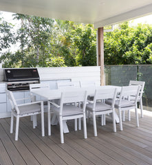 Year-Round Outdoor Furniture Care: Cleaning and Maintenance Made Easy