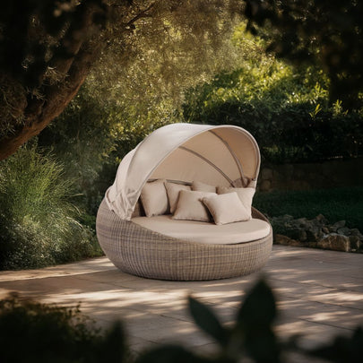 Large Newport Outdoor Wicker Round Daybed with Canopy Bay