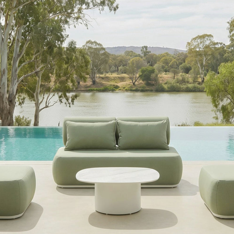Outdoor Lounges & Sofas