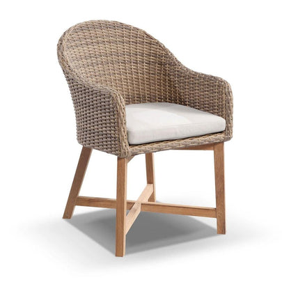 Sahara 8 Rectangle with Coastal Chairs in Half Round wicker